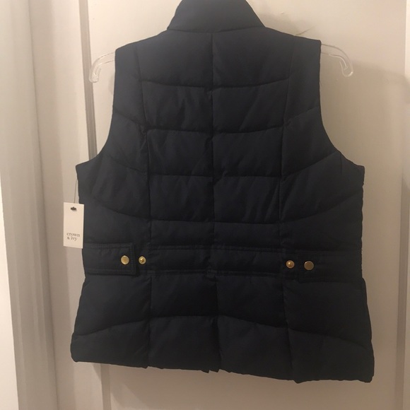 Crown & Ivey Puff Vest - Picture 4 of 4